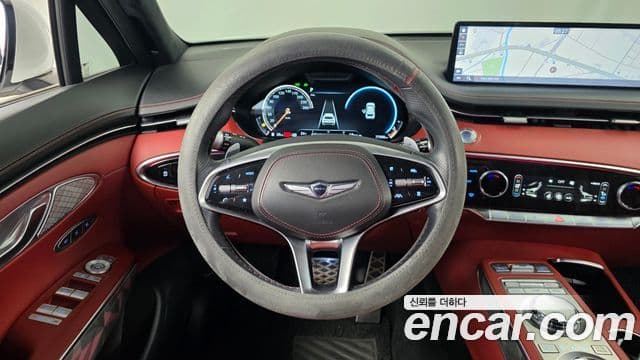 Genesis GV70 2021 — ფოტო 13/20
