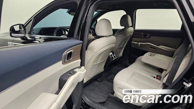 Kia Sorento 2023 — Фото 11/20