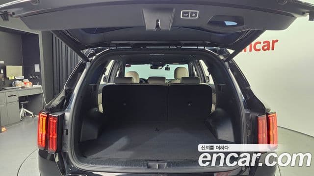 Kia Sorento 2023 — Фото 20/20