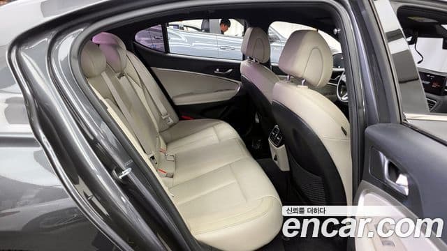Genesis G70 2020 — Şəkil 12/20