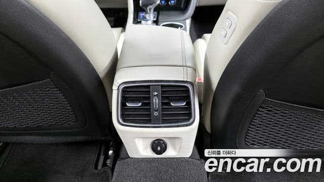 Genesis G70 2020 — Şəkil 19/20