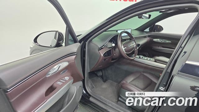 Genesis GV70 2021 — Şəkil 10/20