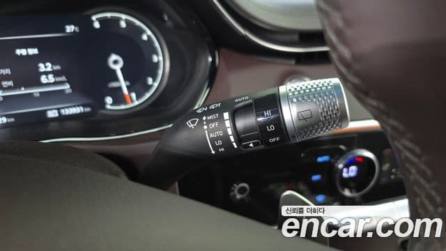 Genesis GV70 2021 — Şəkil 18/20