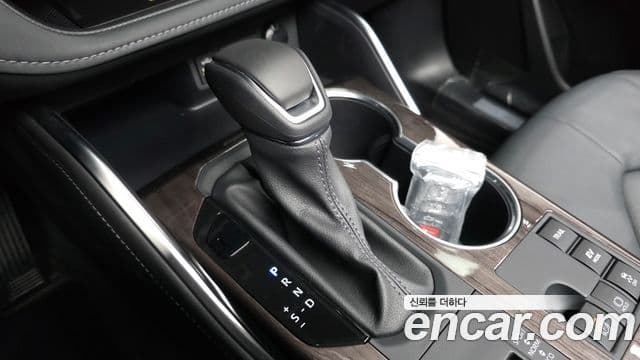 Toyota Highlander 2025 — Şəkil 9/20