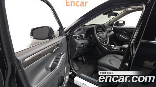 Toyota Highlander 2025 — Şəkil 10/20
