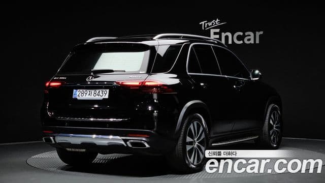 Mercedes-Benz GLE-Class 2024 — Şəkil 2/20