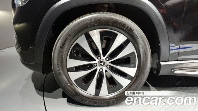 Mercedes-Benz GLE-Class 2024 — Şəkil 5/20