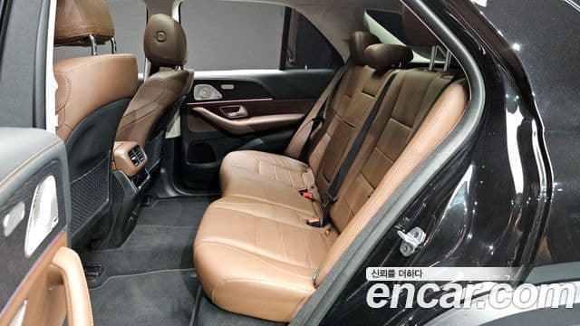 Mercedes-Benz GLE-Class 2024 — Photo 14/34