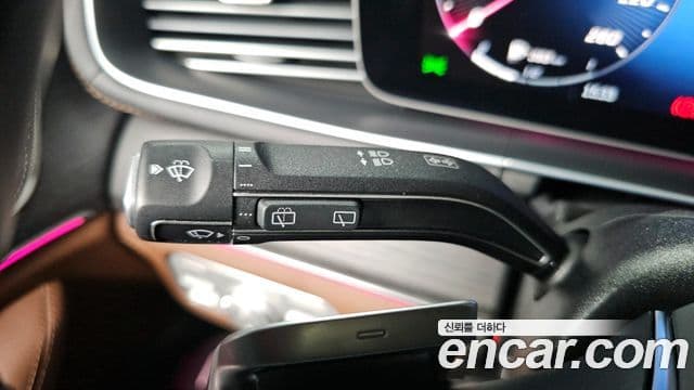 Mercedes-Benz GLE-Class 2024 — Photo 34/34