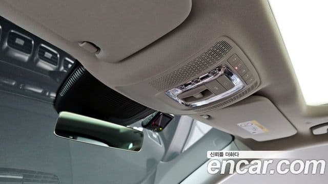 Mercedes-Benz GLE-Class 2024 — Photo 3/34
