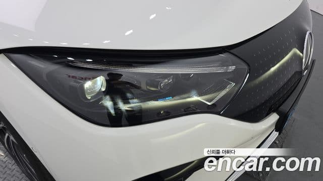 Mercedes-Benz EQE 2023 — ფოტო 7/32