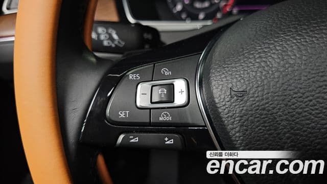 Volkswagen Passat GT 2018 — Şəkil 17/20