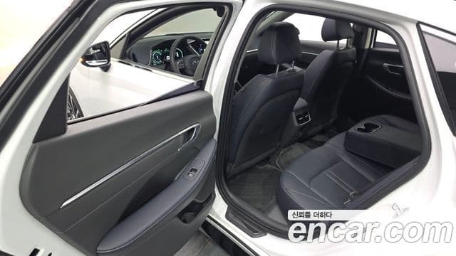 Hyundai Sonata 2019 — ფოტო 14/20