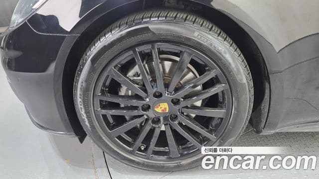 Porsche Panamera 2018 — Şəkil 5/20