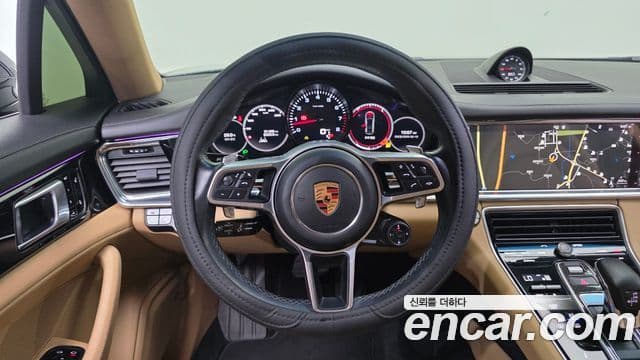 Porsche Panamera 2018 — Şəkil 15/20