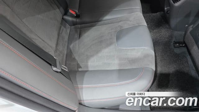Hyundai Sonata Hybrid 2021 — Photo 24/35