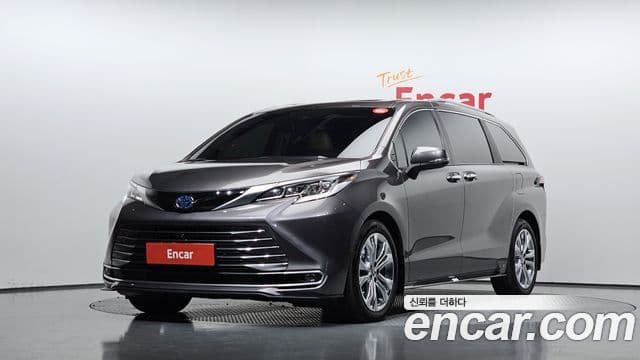 Toyota Sienna 2023 — Şəkil 1/20