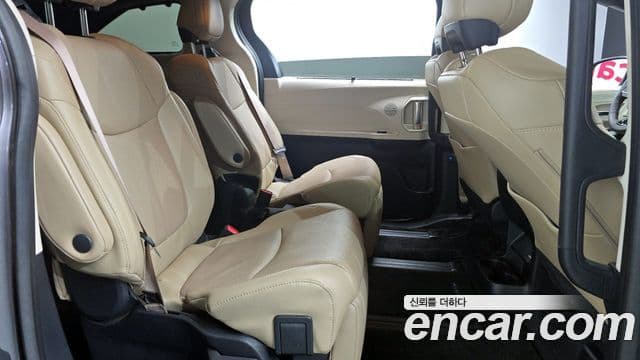 Toyota Sienna 2023 — Şəkil 18/20