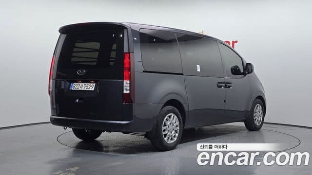 Hyundai Staria 2022 — Şəkil 2/20