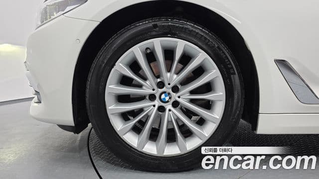 BMW 5 Series 2020 — Şəkil 5/20