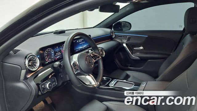 Mercedes-Benz A-Class 2024 — ფოტო 13/20
