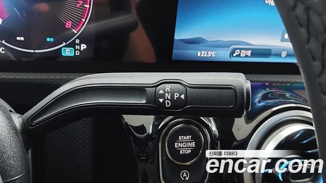 Mercedes-Benz A-Class 2024 — ფოტო 19/20