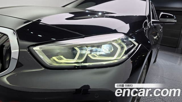 BMW 1 Series 2021 — Şəkil 25/30