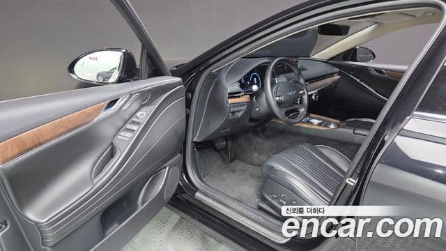 Genesis Electrified G80 2021 — Şəkil 10/20