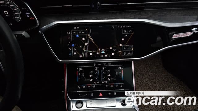 Audi A6 2021 — ფოტო 13/20