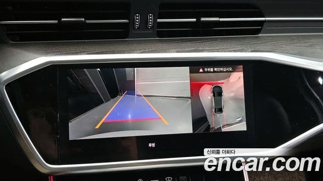 Audi A6 2021 — ფოტო 14/20