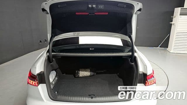 Audi A6 2021 — ფოტო 19/20