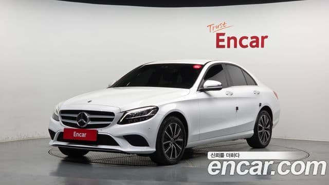 Mercedes-Benz C-Class 2019 — Şəkil 9/20