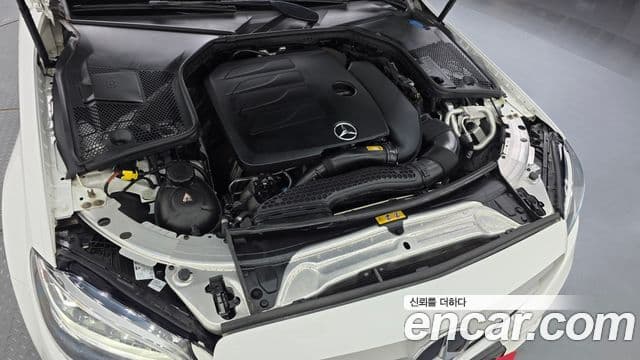 Mercedes-Benz C-Class 2019 — Şəkil 5/20