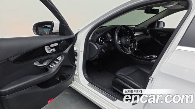 Mercedes-Benz C-Class 2019 — Şəkil 8/20