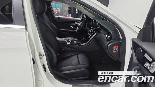 Mercedes-Benz C-Class 2019 — Şəkil 11/20