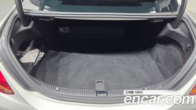Mercedes-Benz C-Class 2019 — Şəkil 20/20