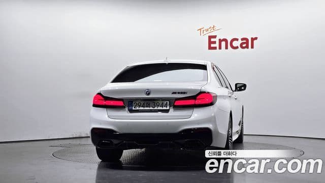 BMW 5 Series 2018 — Şəkil 4/20