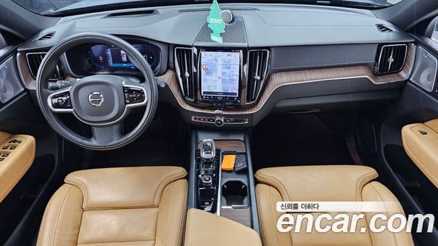Volvo XC60 2021 — Şəkil 6/20