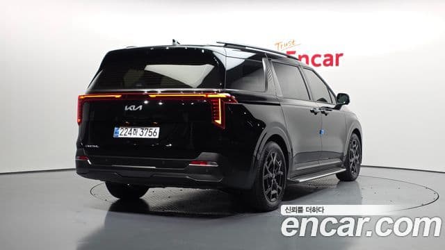 Kia Carnival 2025 — Фото 2/20