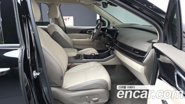 Kia Carnival 2025 — Фото 11/20