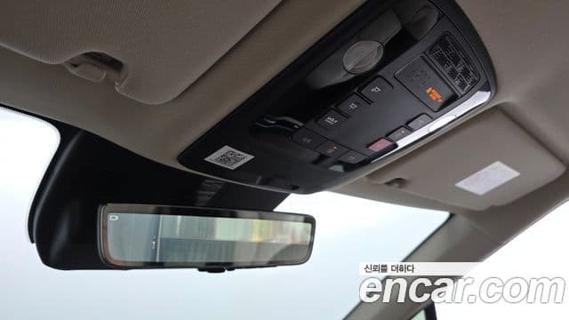 Kia Carnival 2025 — Фото 17/20