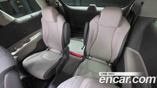 Kia Carnival 2025 — Фото 19/20
