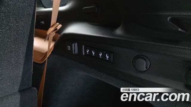 Jeep Grand Cherokee 2023 — Photo 11/44