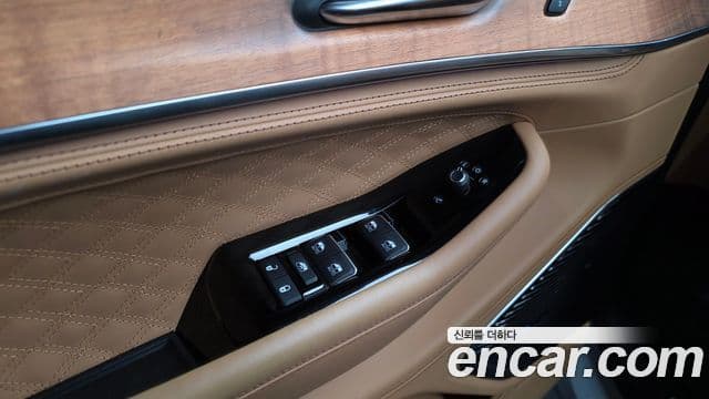 Jeep Grand Cherokee 2023 — Photo 24/44
