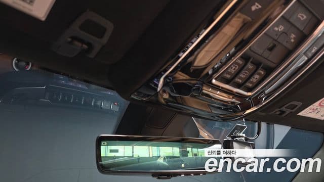 Jeep Grand Cherokee 2023 — Photo 34/44