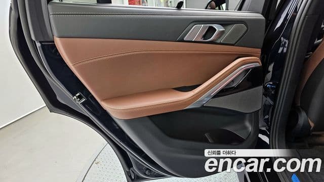 BMW X6 2025 — Photo 21/30
