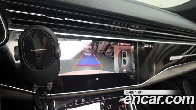 Audi Q7 2021 — Şəkil 14/20