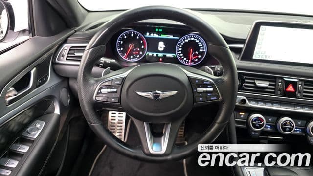 Genesis G70 2018 — ფოტო 13/20