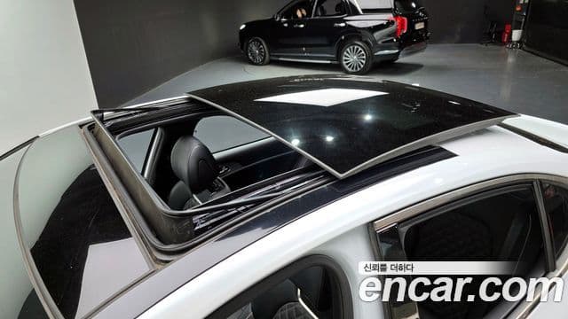 Genesis G70 2018 — ფოტო 19/20