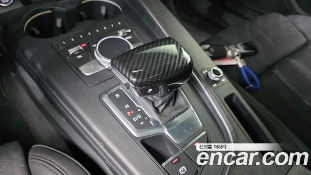 Audi A4 2019 — ფოტო 9/20